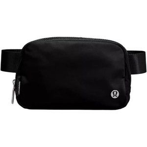 Lululemon‎ Everywhere Belt Bag Black, (LU9B78S)